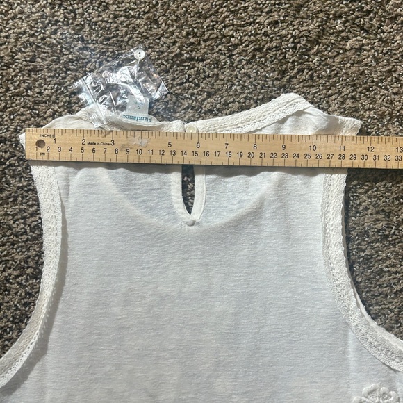 White Sleeveless Top with Floral Embroidery - Picture 6 of 6